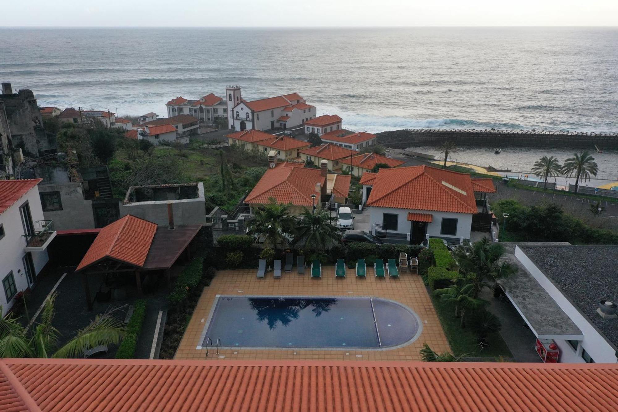 Casa Da Capelinha Aparthotel ปอนตา เดลกาดา ภายนอก รูปภาพ